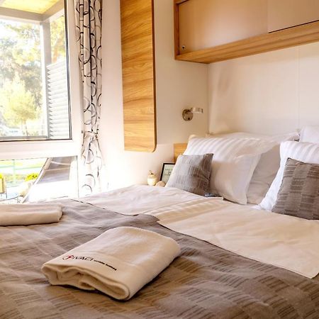 Luxury Mobile Homes Ivaci Ровинь Экстерьер фото