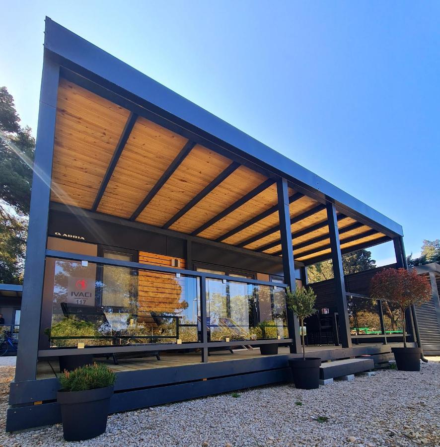 Luxury Mobile Homes Ivaci Ровинь Экстерьер фото